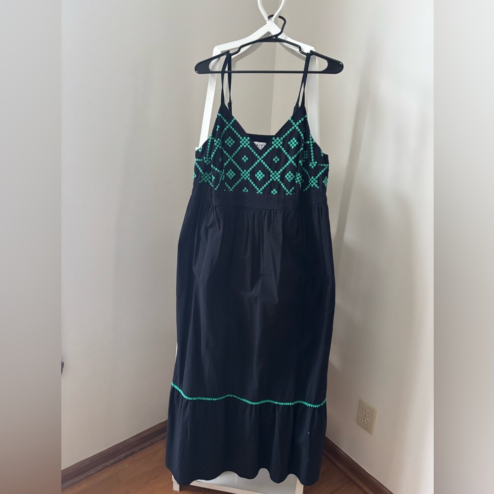 Ava and Viv maxi dress. Flowy, flattering, and great to dress up or down!